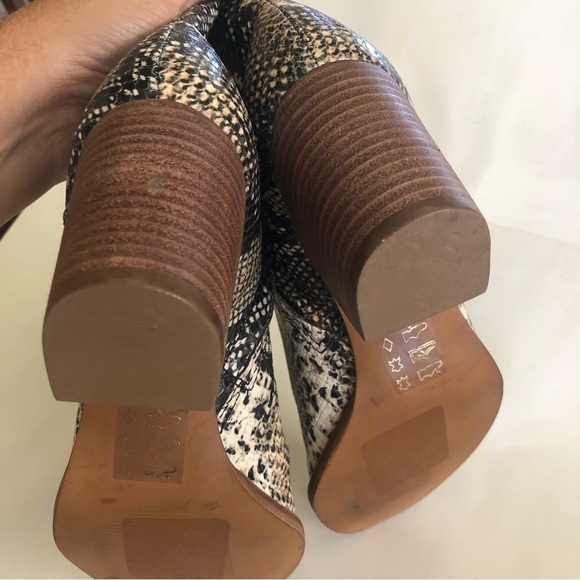 Madewell The Rosie in Snake Embossed Leather Stacked Heel Ankle Boot Size 7.5 - Picture 12 of 13